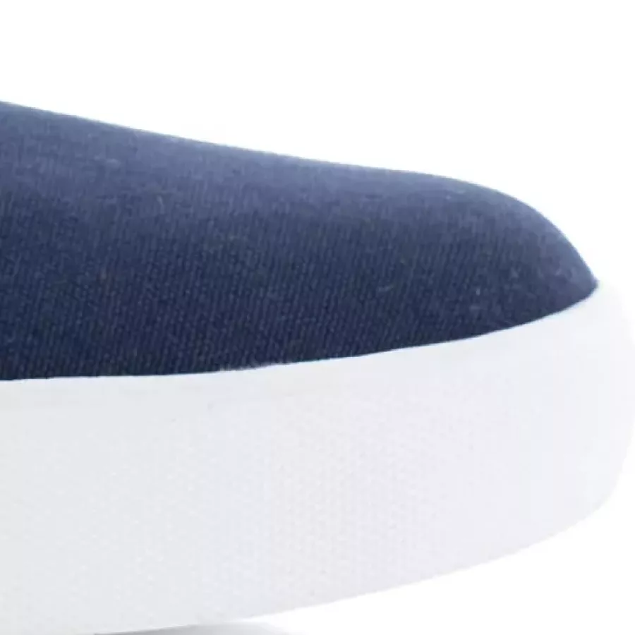 **Composite Toe Cap** protects your feet while remaining lightweight for all-day comfort.