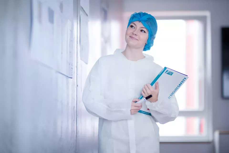 Nitras Medical 4535, PP-visitor coat, white, image 2, gallery thumbnail