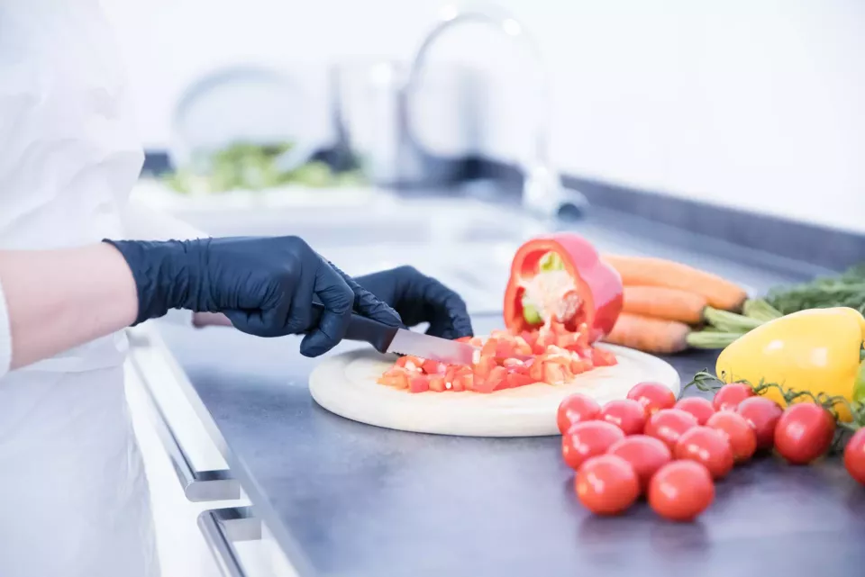 Nitras Medical 8320, BLACK WAVE nitrile disposable gloves, black, image 3, gallery thumbnail