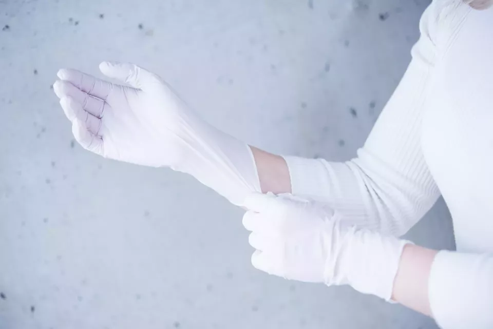 Nitras Medical 8310, WHITE WAVE nitrile disposable gloves, white, image 3, gallery thumbnail