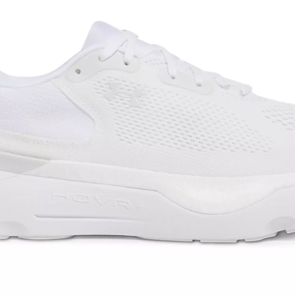 **Breathable mesh upper.** Open-knit panels allow airflow to keep feet cool and comfortable through a full shift.