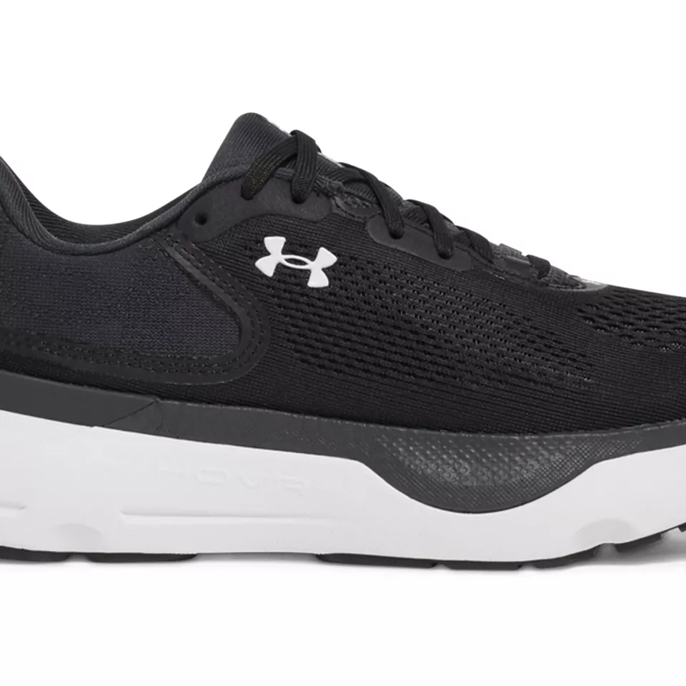 **Breathable mesh upper.** Keeps air flowing around your feet to help you stay cool and comfortable through long shifts.