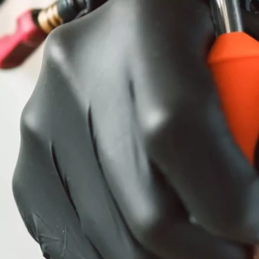 **Elasticity and Durability** ensures a flexible yet reliable fit that moves with you and stands up to demanding, all-day use.