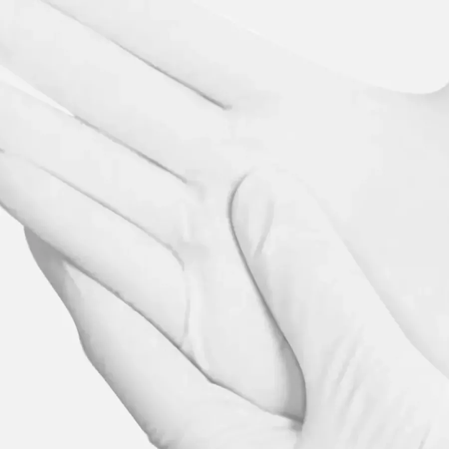 **Food Handling Approved** gives you the confidence to work cleanly and efficiently when preparing and serving with care.