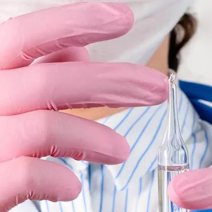 **Food Handling Approved** gives you the confidence to work cleanly and efficiently when preparing and serving with care.