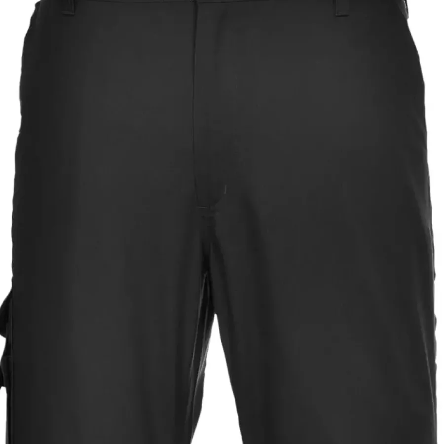 **Multiple Pockets** keep your essentials organized and within easy reach, so you can work smoothly without breaking rhythm.