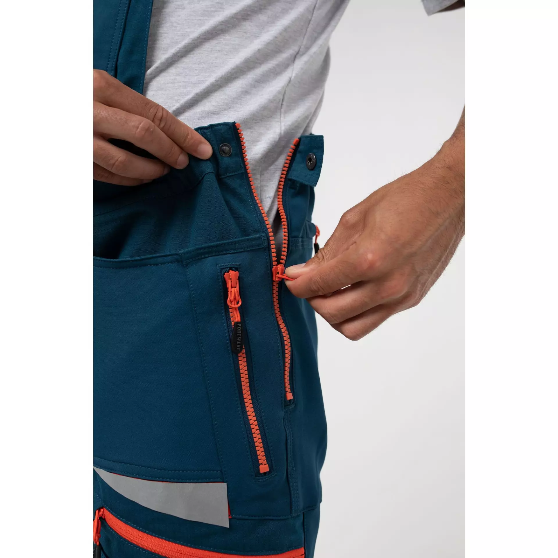 Portwest DX441MBR, DX4 Work Bib and Brace, Metro Blue, image 2