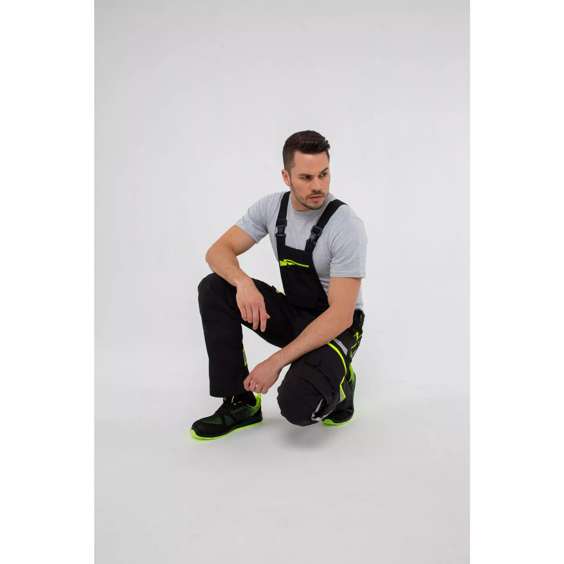 Portwest DX441BKR, DX4 Work Bib and Brace, Black, image 7