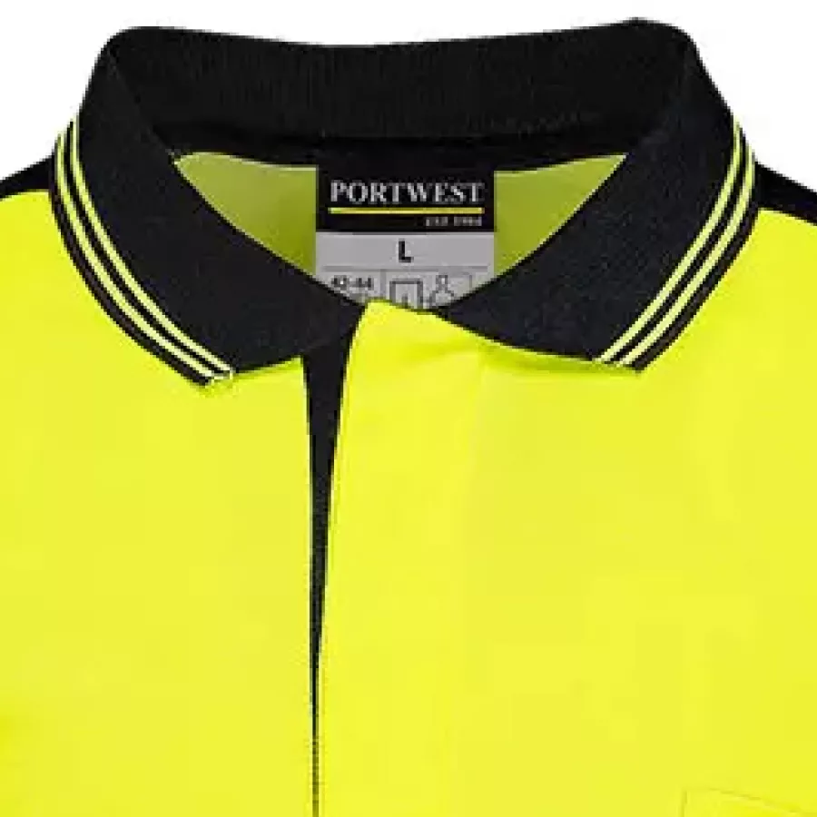 **Oxford Collar** keeps your neckline looking sharp while providing comfortable support throughout the day.