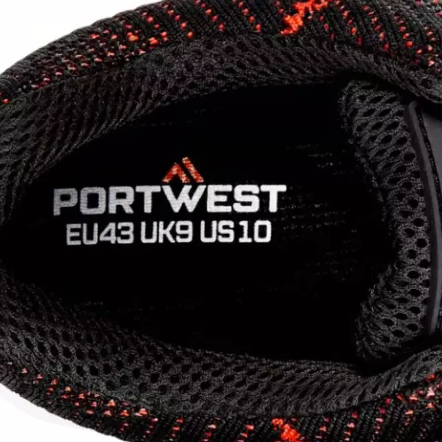 **Cushioned Comfort Footbed** softens every step to reduce fatigue and keep you feeling fresh from start to finish.