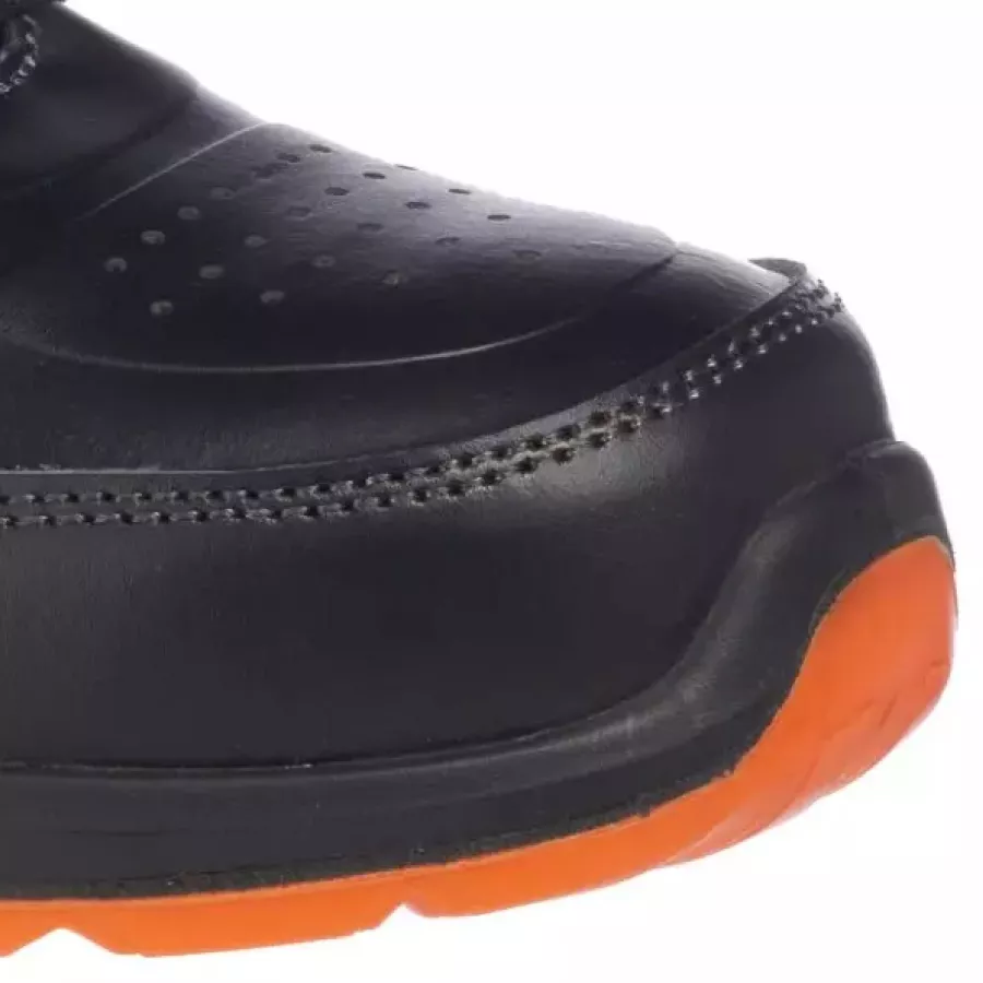 **Composite Toe Cap** gives you reliable protection while keeping the shoe light and comfortable for all-day movement.