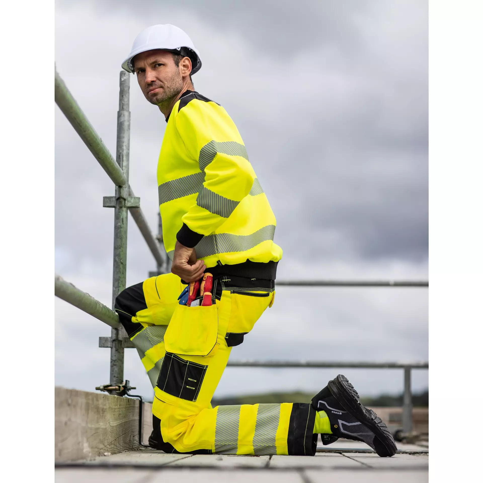 Portwest PW351OBR, PW3 Hi-Vis Winter Trousers, Orange/Black, image 3