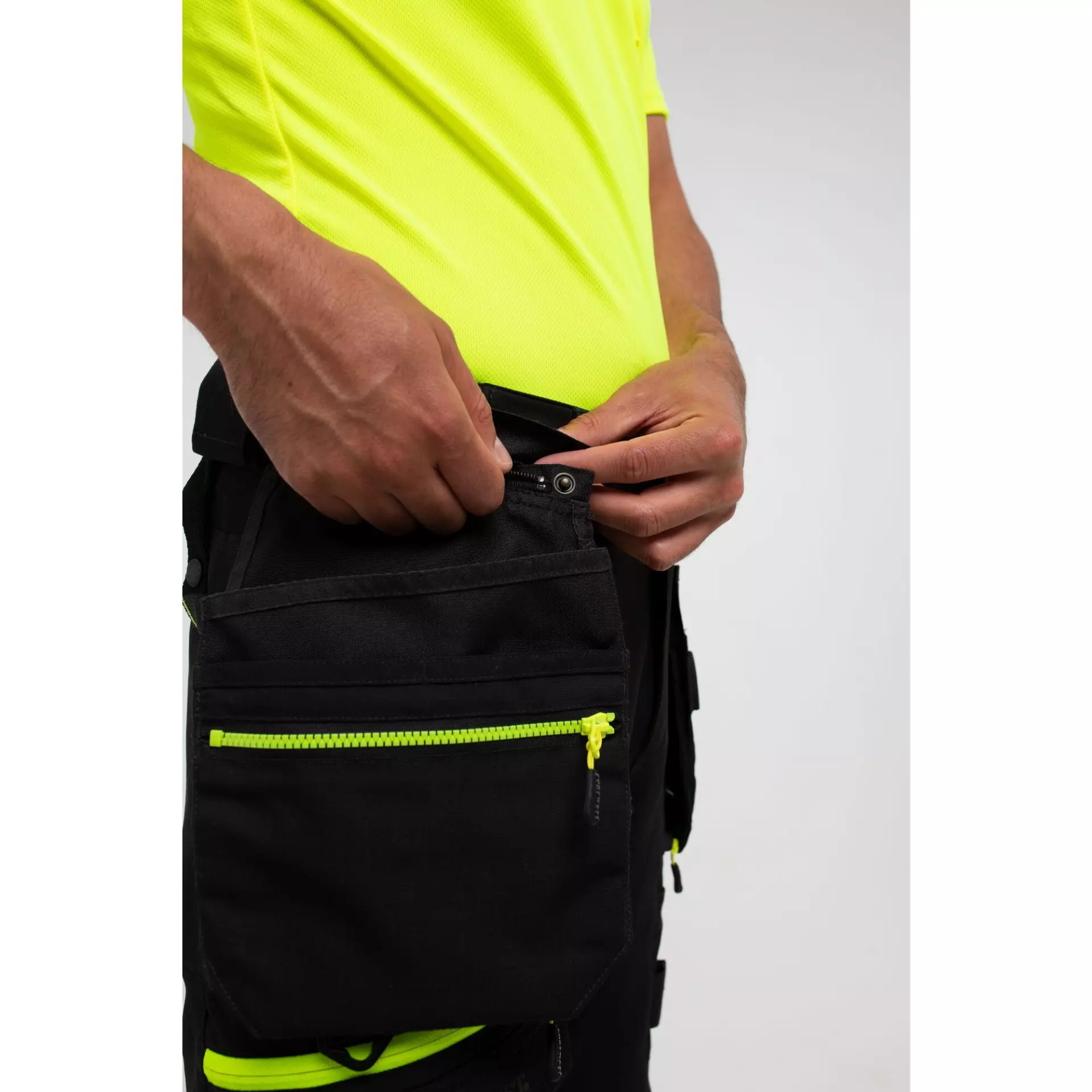 Portwest DX440BKR, DX4 Detachable Holster Pocket Trousers, Black, image 10