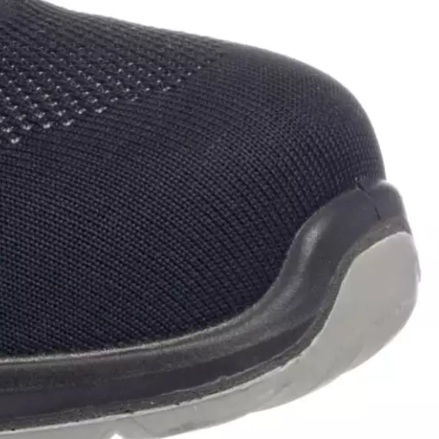 **Komposit-Zehenschutzkappe** bietet zuverlässigen Schutz und hält den Schuh leicht und bequem für ganztägiges Tragen.