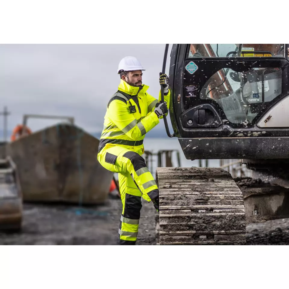 Portwest PW352OBR, PW3 Hi-Vis Winter Coverall, Orange/Black, image 4, gallery thumbnail