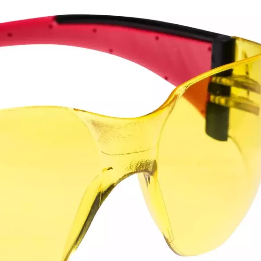 **Flexible Frames** adapt to your face for a secure fit that moves with you all day.