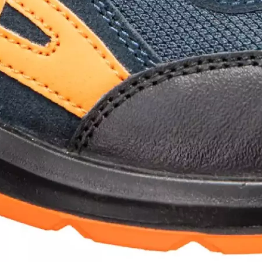 **Antistatic Properties** enhance all-day comfort by minimizing static buildup for a more relaxed, controlled feel at work.