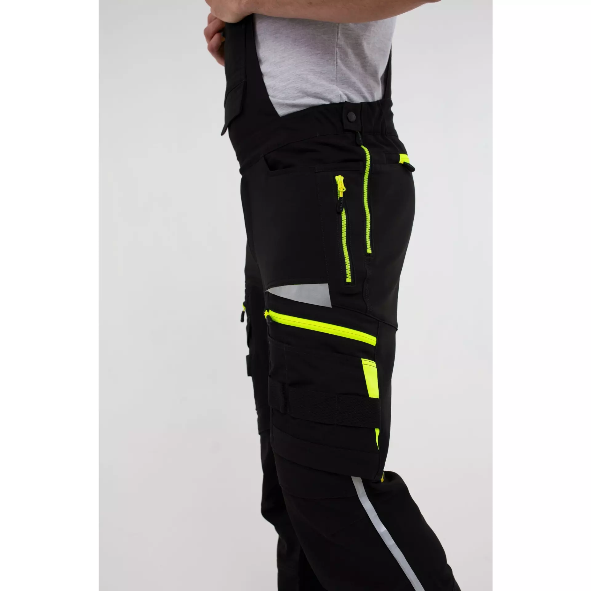 Portwest DX441BKR, DX4 Work Bib and Brace, Black, image 10