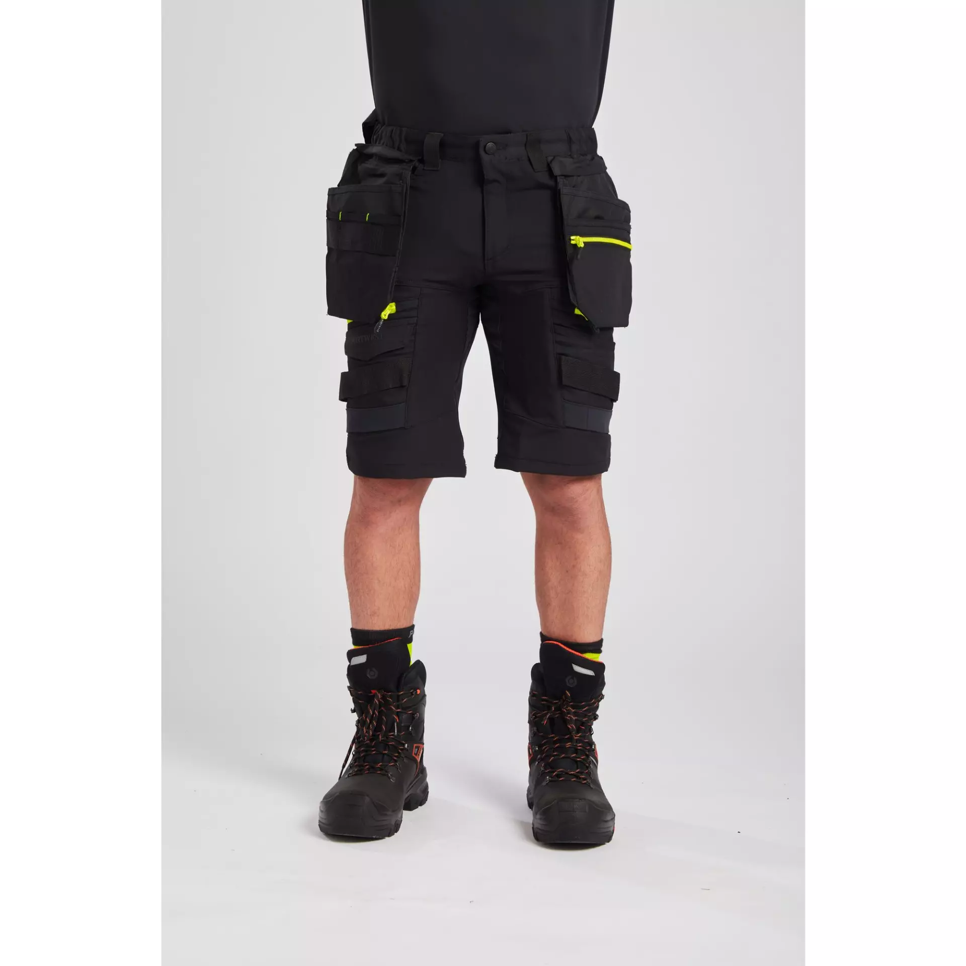 Portwest DX444BKR, DX4 Detachable Holster Pocket Shorts, Black, image 4