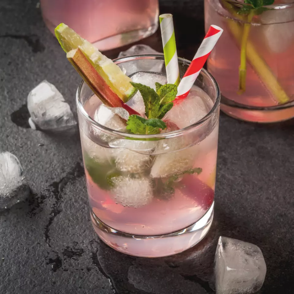 NATUREStar 421370, Cocktail Organic Paper Straws, FSC®-mix, green/white striped, ø 8 mm, 130 mm, image 2, gallery thumbnail