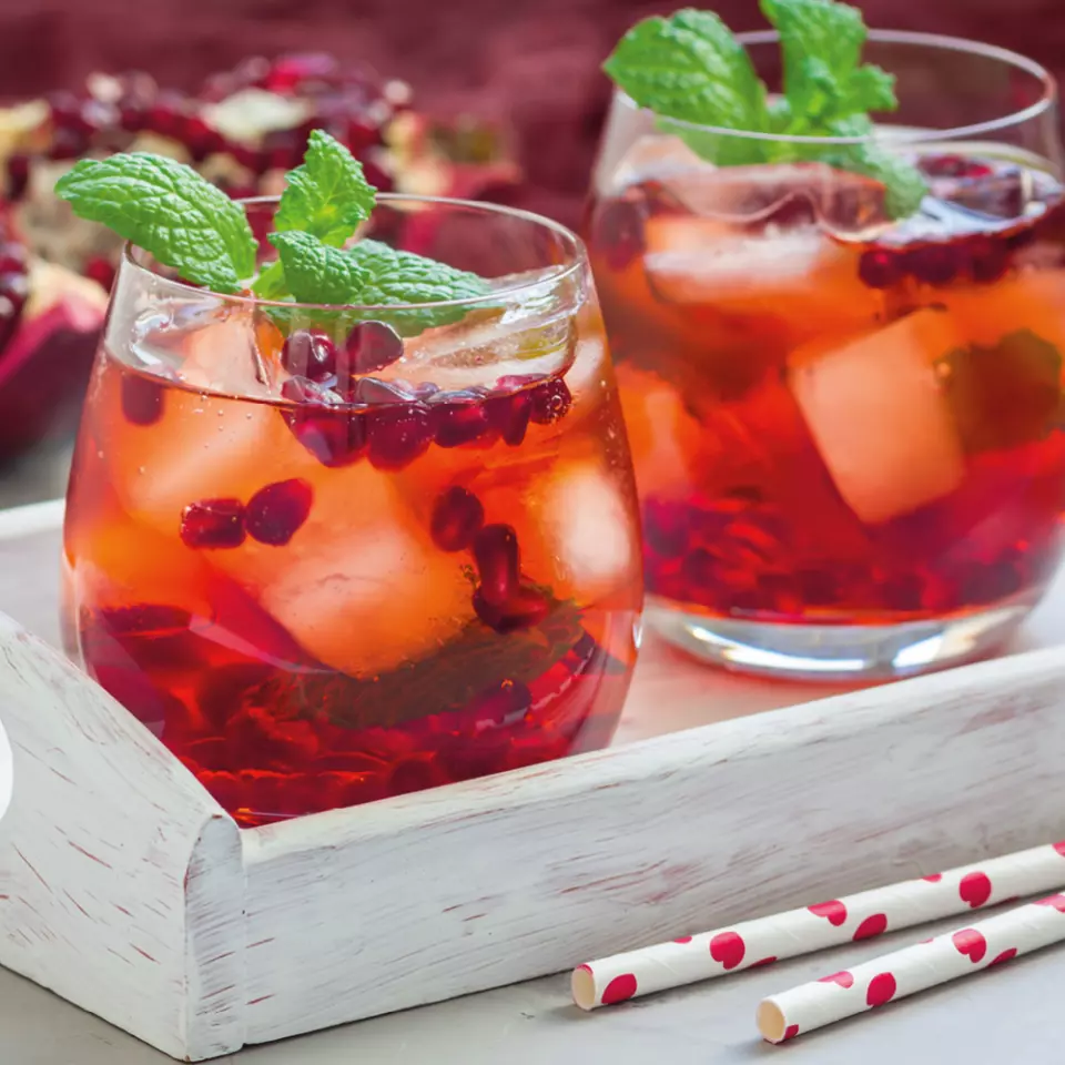 NATUREStar 421450, Cocktail Organic Paper Straws, FSC®-mix, red/white dotted, ø 8 mm, 130 mm, image 6, gallery thumbnail