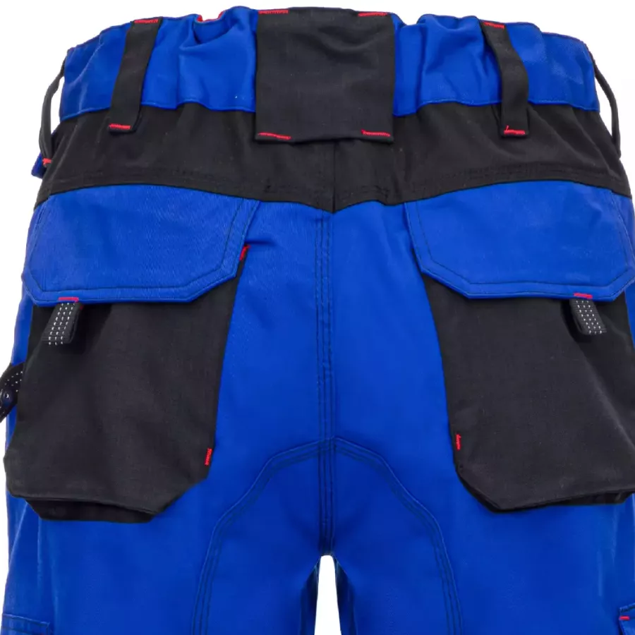 **Elastic Waist** moves naturally with you to keep every shift feeling comfortable and unrestricted.