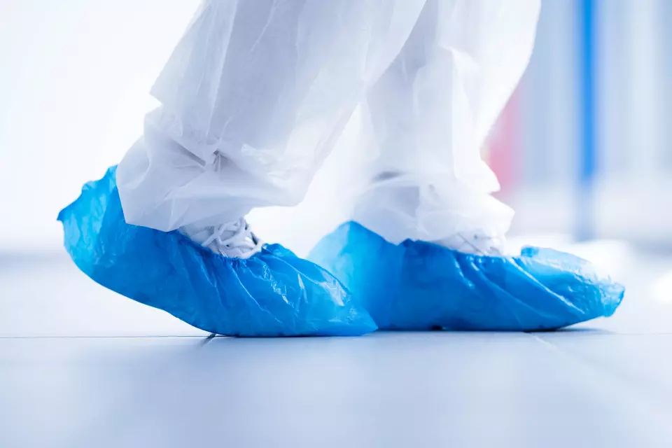 Nitras Medical 4220, CPE shoe covers, blue, image 3, gallery thumbnail
