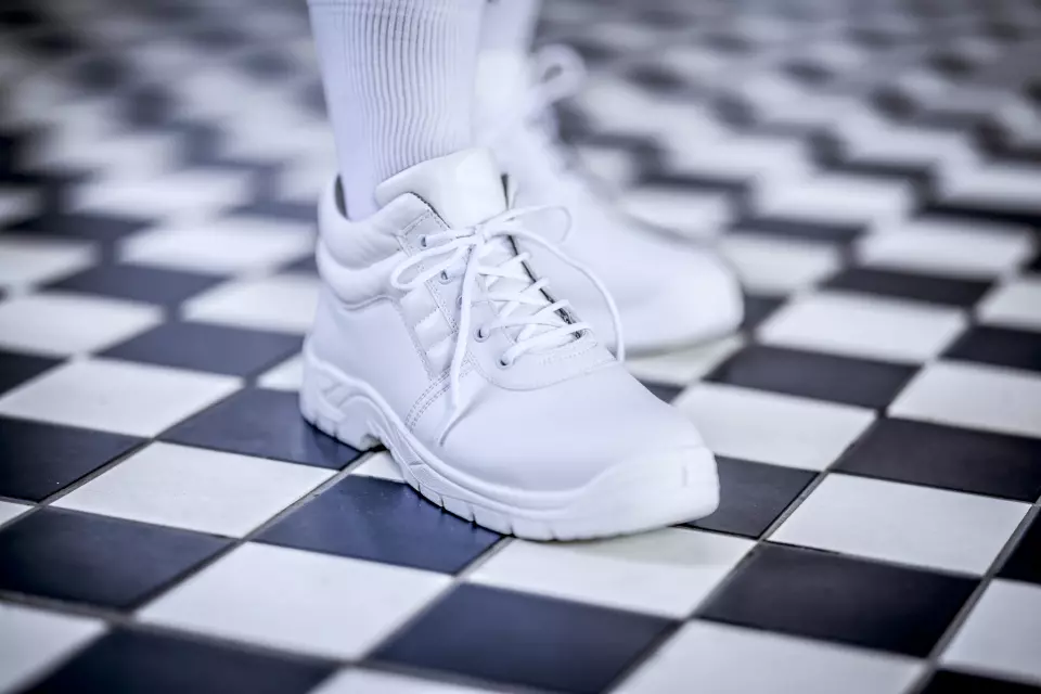 NITRAS 7256, CLEAN STEP MID S2 Safety Boots, White, image 3, gallery thumbnail