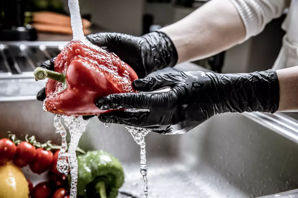 Nitras Medical 8220, BLACK SCORPION latex disposable gloves, black, image 3, gallery thumbnail