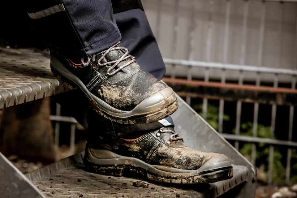 Nitras 7201, STEP MID S3 Safety Boots, Black, image 3, gallery thumbnail