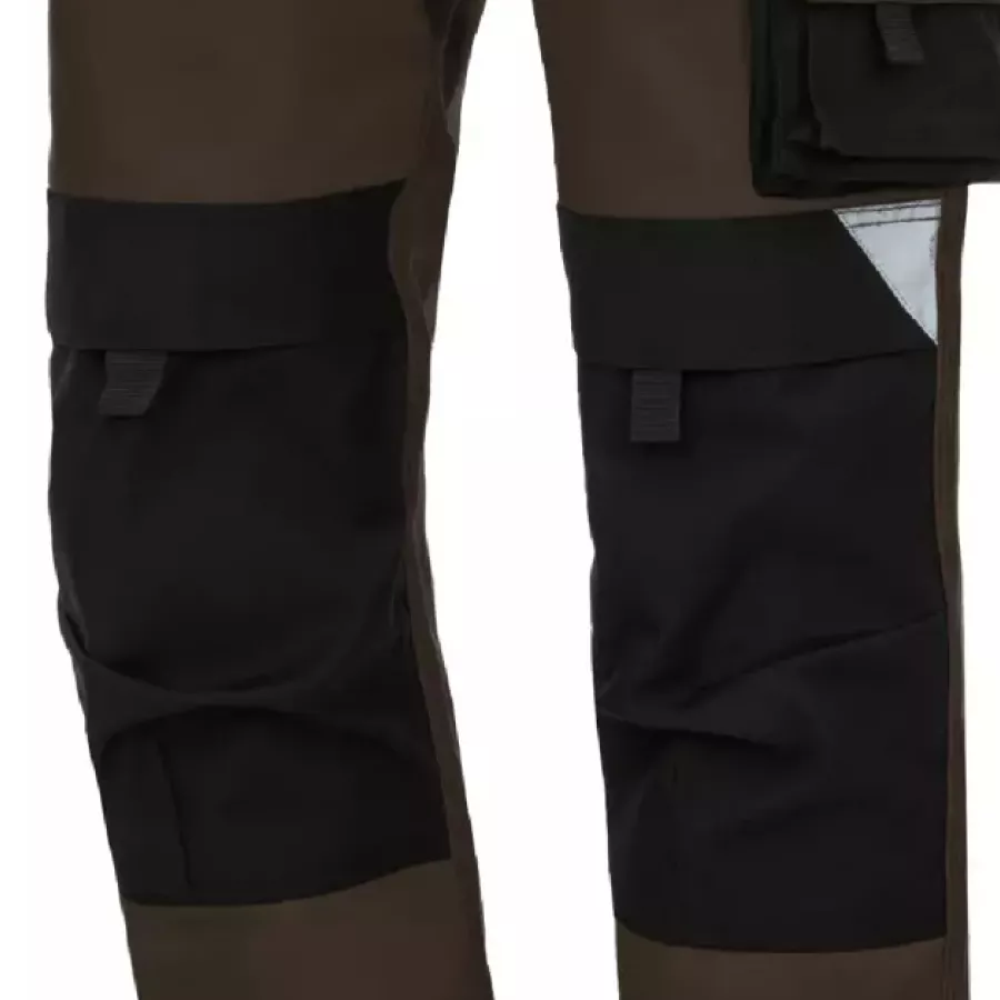 **Knäskyddsfickor** håller dina knän dämpade och stöttade under längre knästående när de används med Knäskydd.