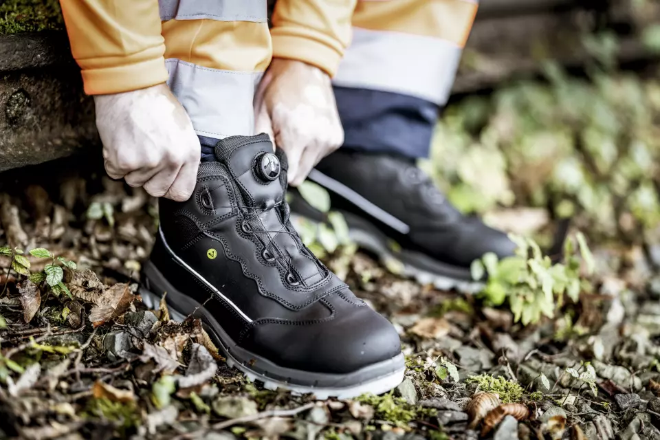 NITRAS 7307-1000, SPORT STEP MID FIT Safety Boots, Black, image 3, gallery thumbnail