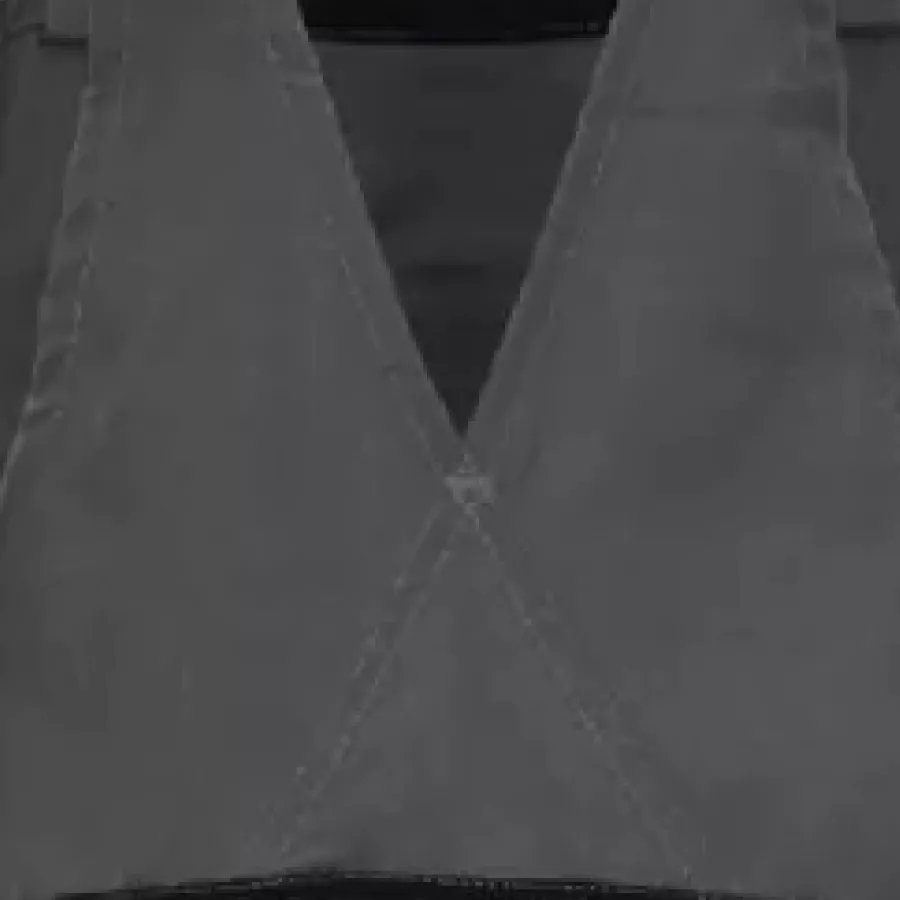 **Atmungsaktives Material** lässt überschüssige Wärme entweichen, damit Sie sich bei Bewegung frisch fühlen.