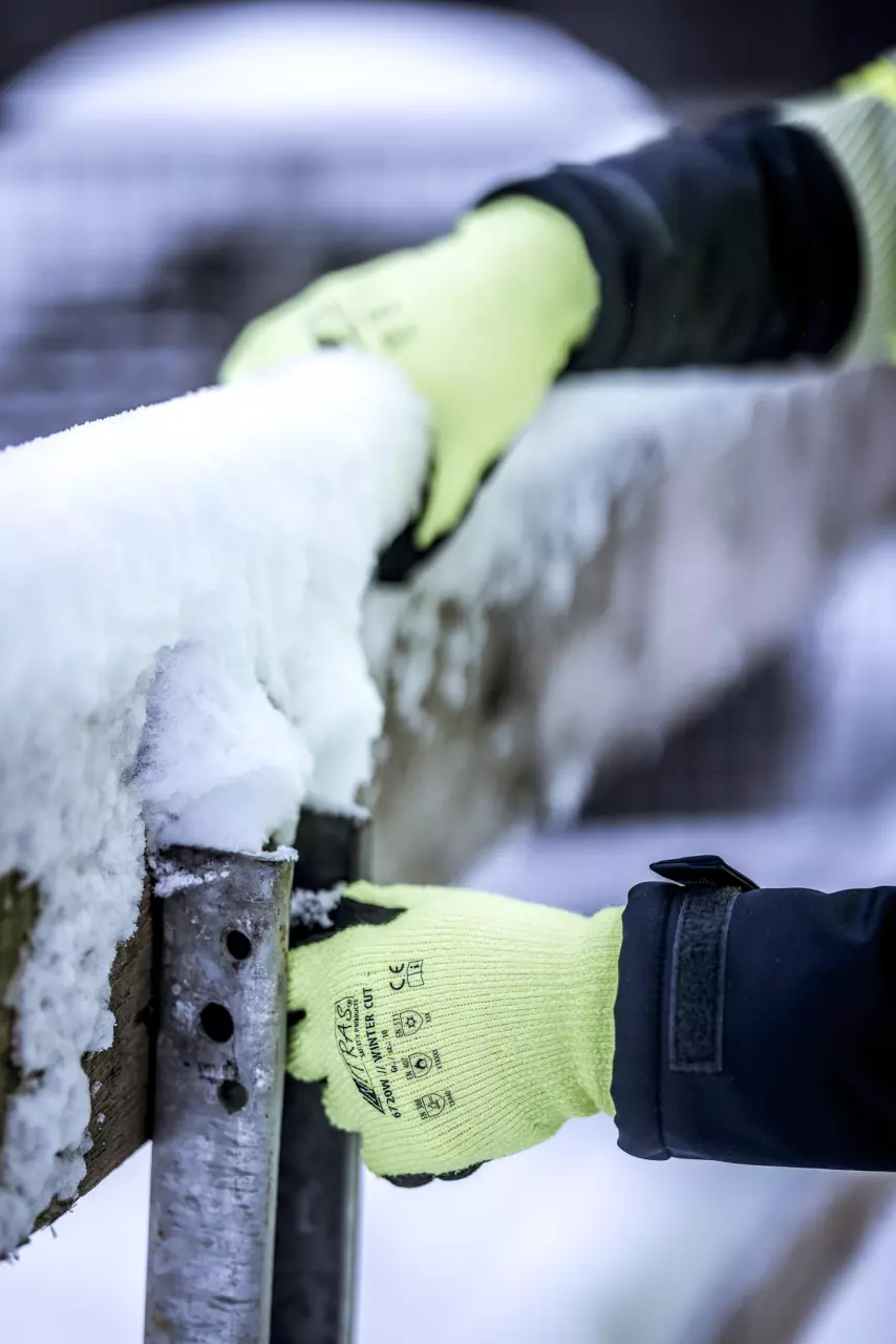 NITRAS 6720W, TAEKI WINTER CUT Cut protection Gloves, Neon Yellow, image 2, gallery thumbnail