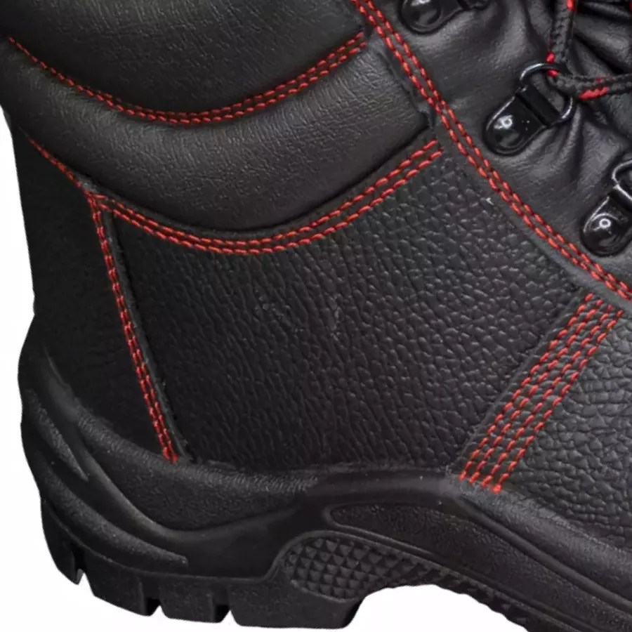 **Die durchtrittsichere Stahlzwischensohle** bietet zuverlässige Sicherheit unter dem Fuß, damit Sie sich bei der Arbeit frei bewegen können.