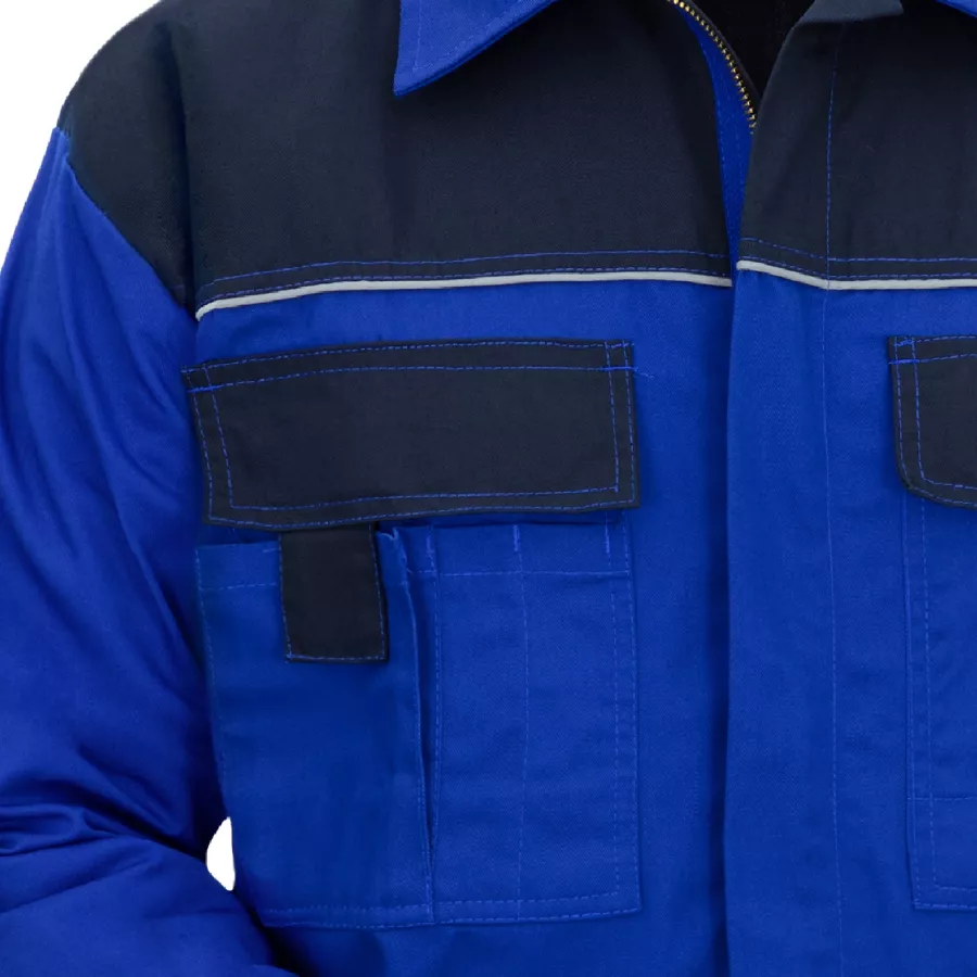 **Reinforced Pockets and Shoulders** add durability keeping your jacket strong and reliable every day.