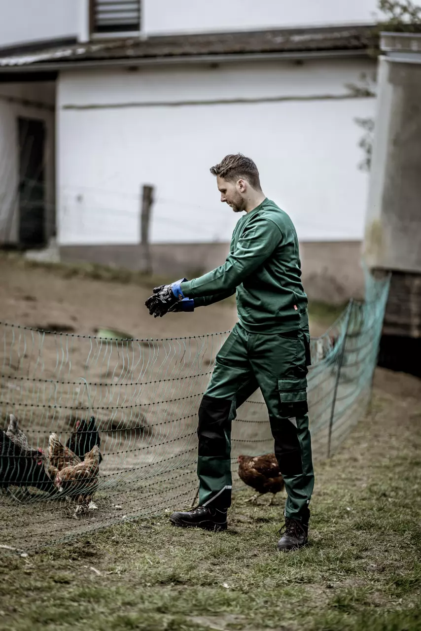 Nitras 7015-3000, MOTION TEX LIGHT Pullover, Grün, image 3, gallery thumbnail