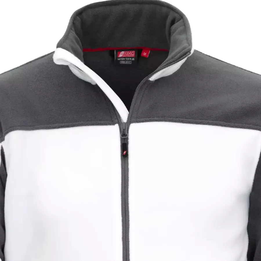 **Non-Scratchy Stand-Up Collar** adds soft, cozy warmth around your neck without irritation.