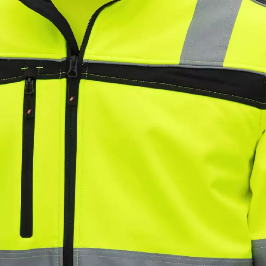 **Water-Repellent Construction** keeps you comfortably dry so you can stay focused in shifting weather.