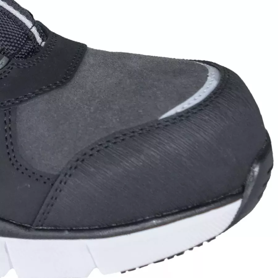 **Fiberglas-Zehenkappe** bietet leichten, zuverlässigen Schutz und sorgt dafür, dass sich jeder Schritt natürlich und leicht anfühlt.