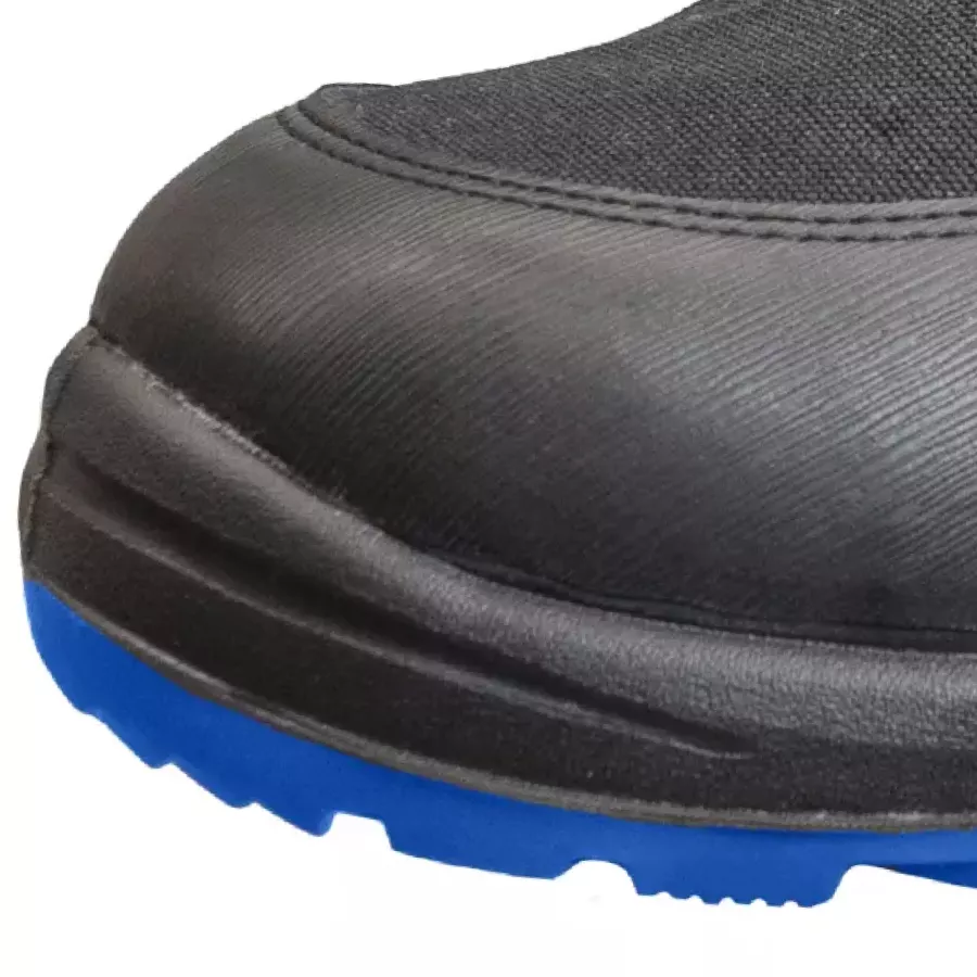 **Fiberglass Toe Cap** keeps your toes protected without weighing you down, so every step stays light and secure.