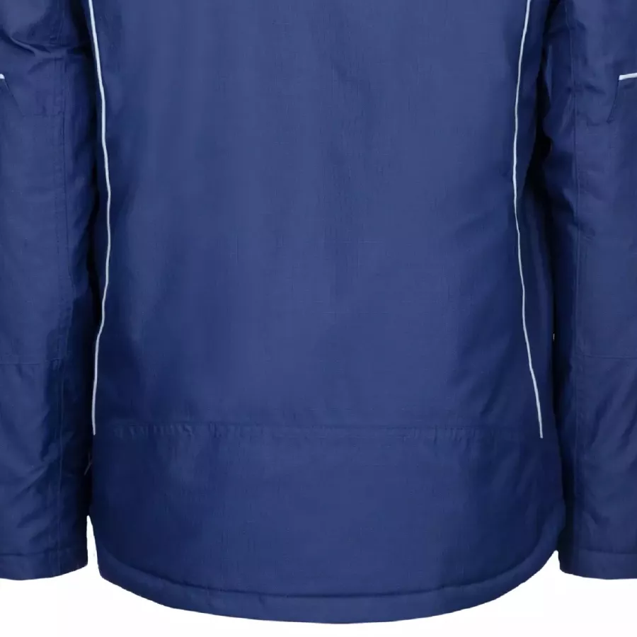 **Extended Back** gives you extra warmth and coverage to keep you comfortable during long winter shifts.