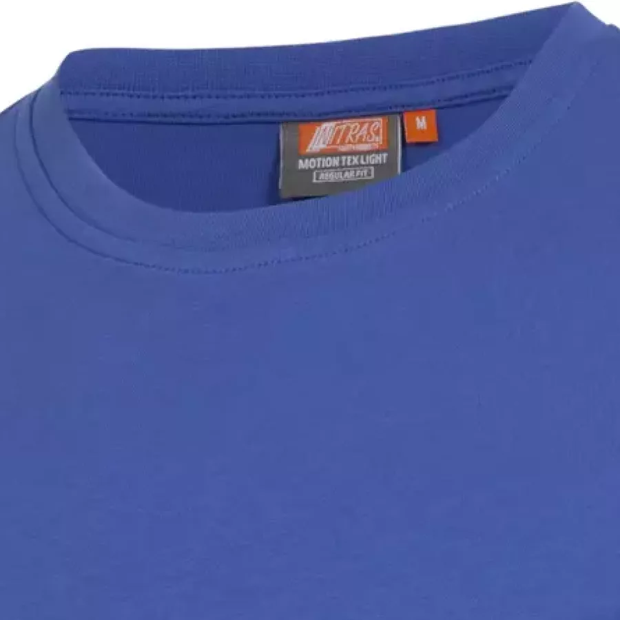 **Reinforced Round Neck Collar** keeps its shape wash after wash for a consistently sharp fit.