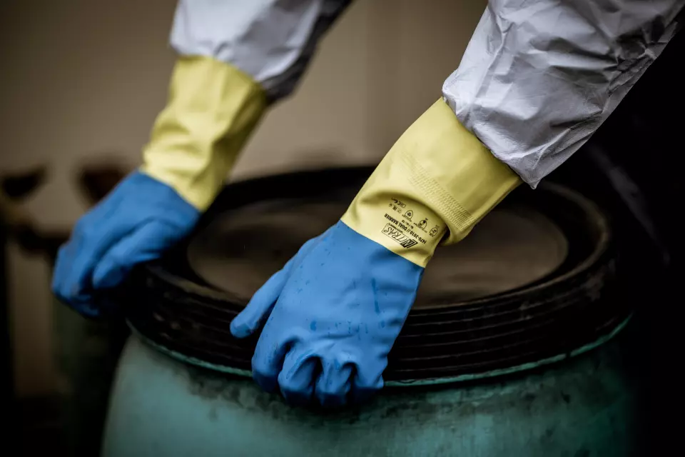 Nitras 3470, DUAL BARRIER Chemical Protective Gloves, Yellow, image 2, gallery thumbnail