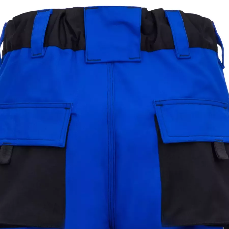 **Elastic Waist with Raised Back** moves with you for a comfortable, secure fit all day long.