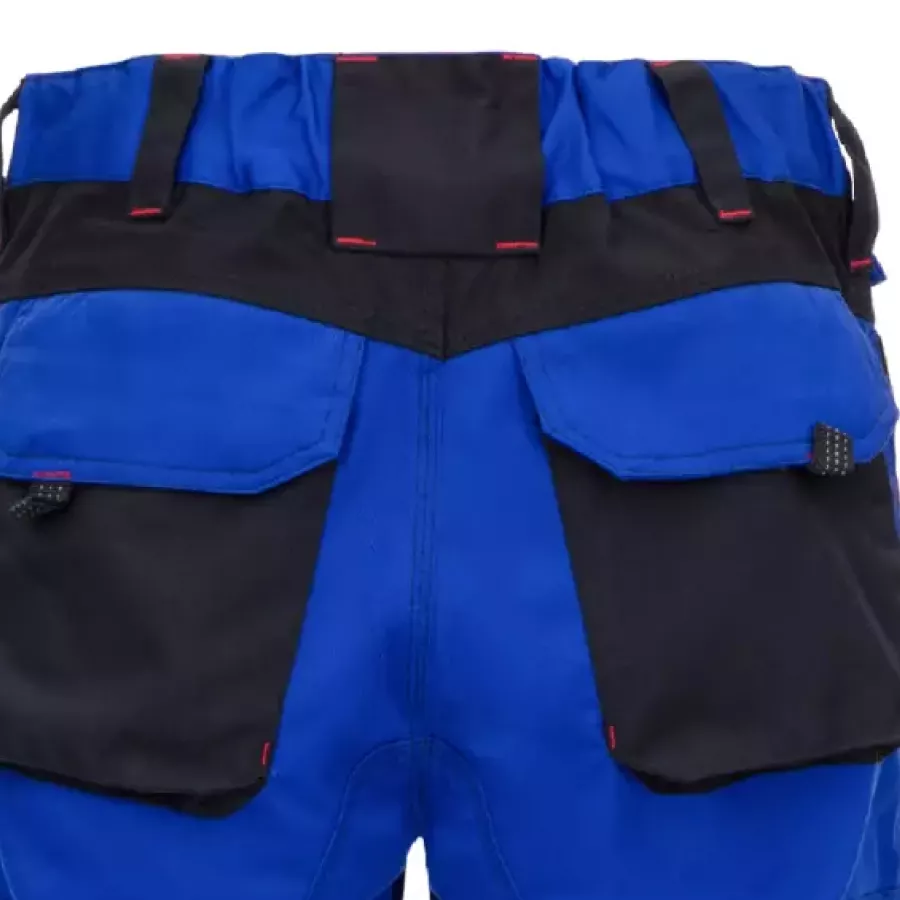 **Elastic Waist** moves naturally with you to keep every shift feeling comfortable and unrestricted.