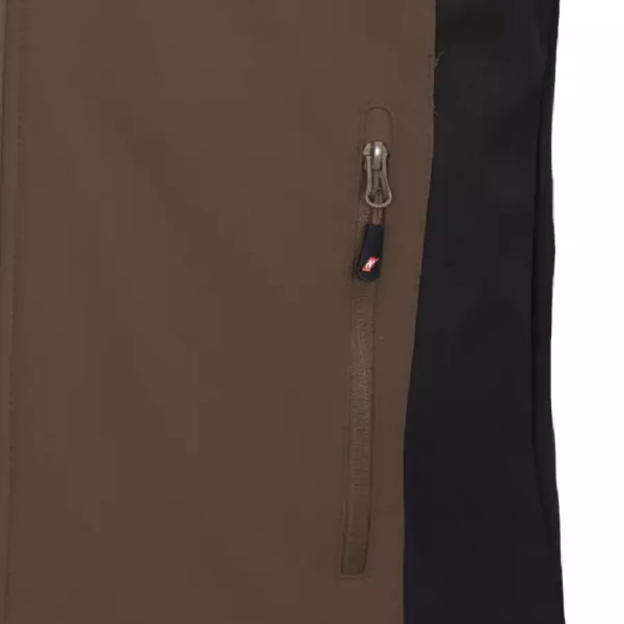 **Zipper Pocket** secures your essentials within easy reach for convenient access on the go.