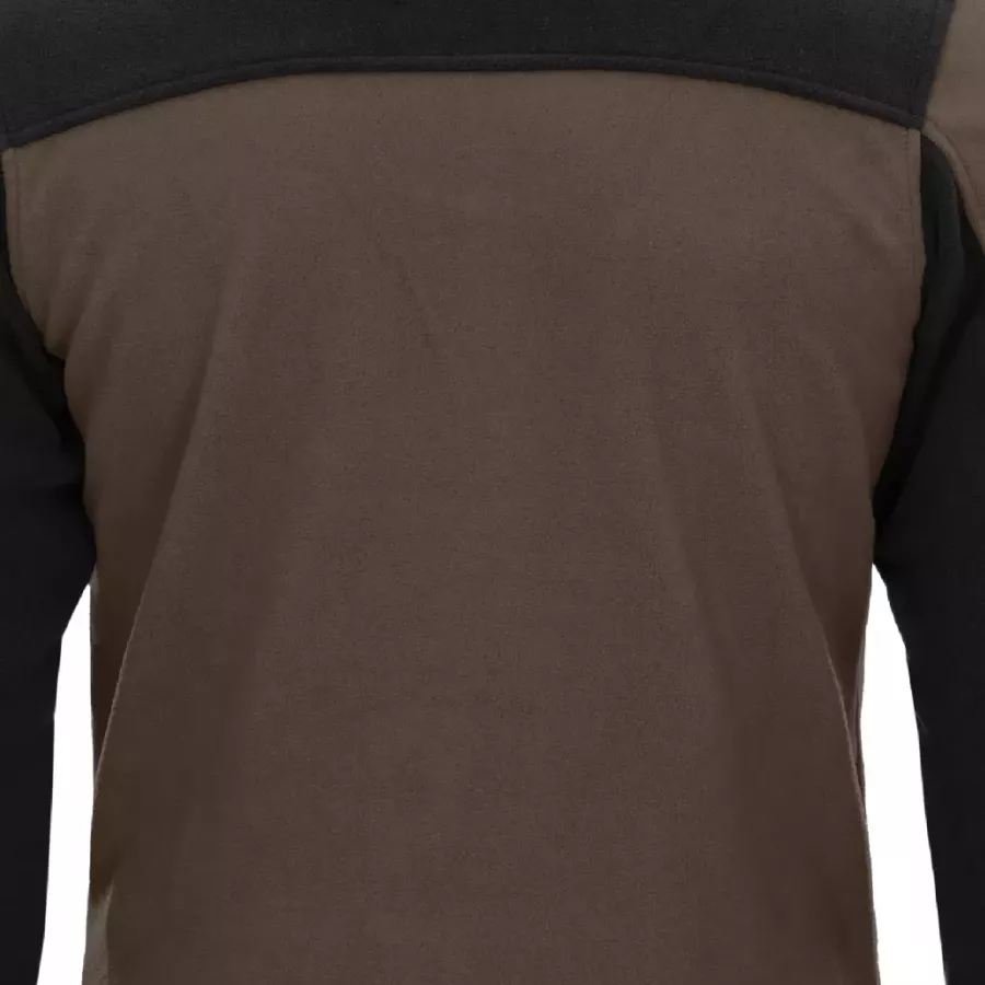 **Anti-Pilling Fleece Construction** stays smooth and looking fresh even after frequent wear.