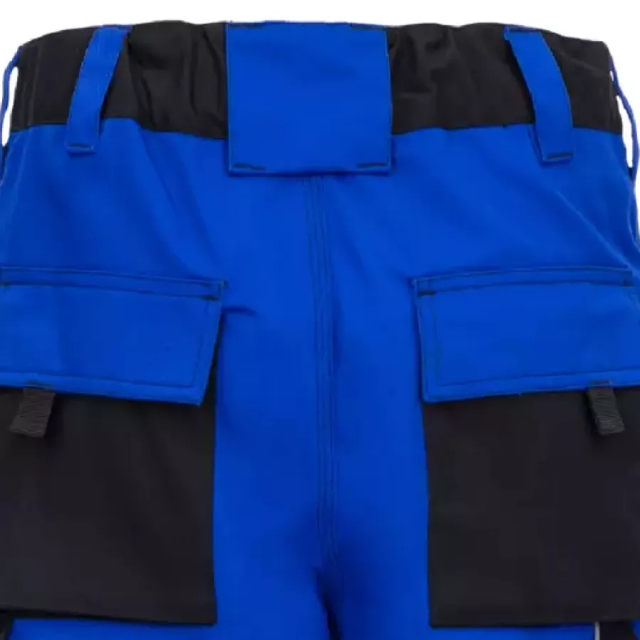 **Elastischer Bund mit erhöhtem Rücken** bewegt sich mit Ihnen für ganztägigen Komfort und sicheren Sitz.