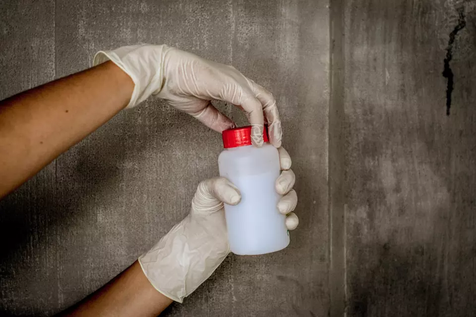 Nitras 8200, IDEAL CARE Disposable Latex Gloves, Natural Colour, image 3, gallery thumbnail